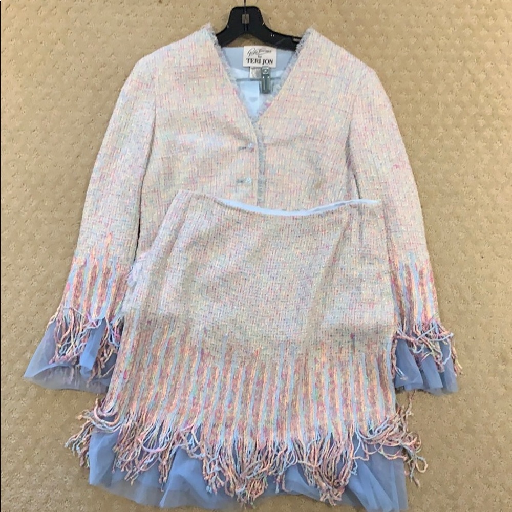 Teri Jon 2 piece suit